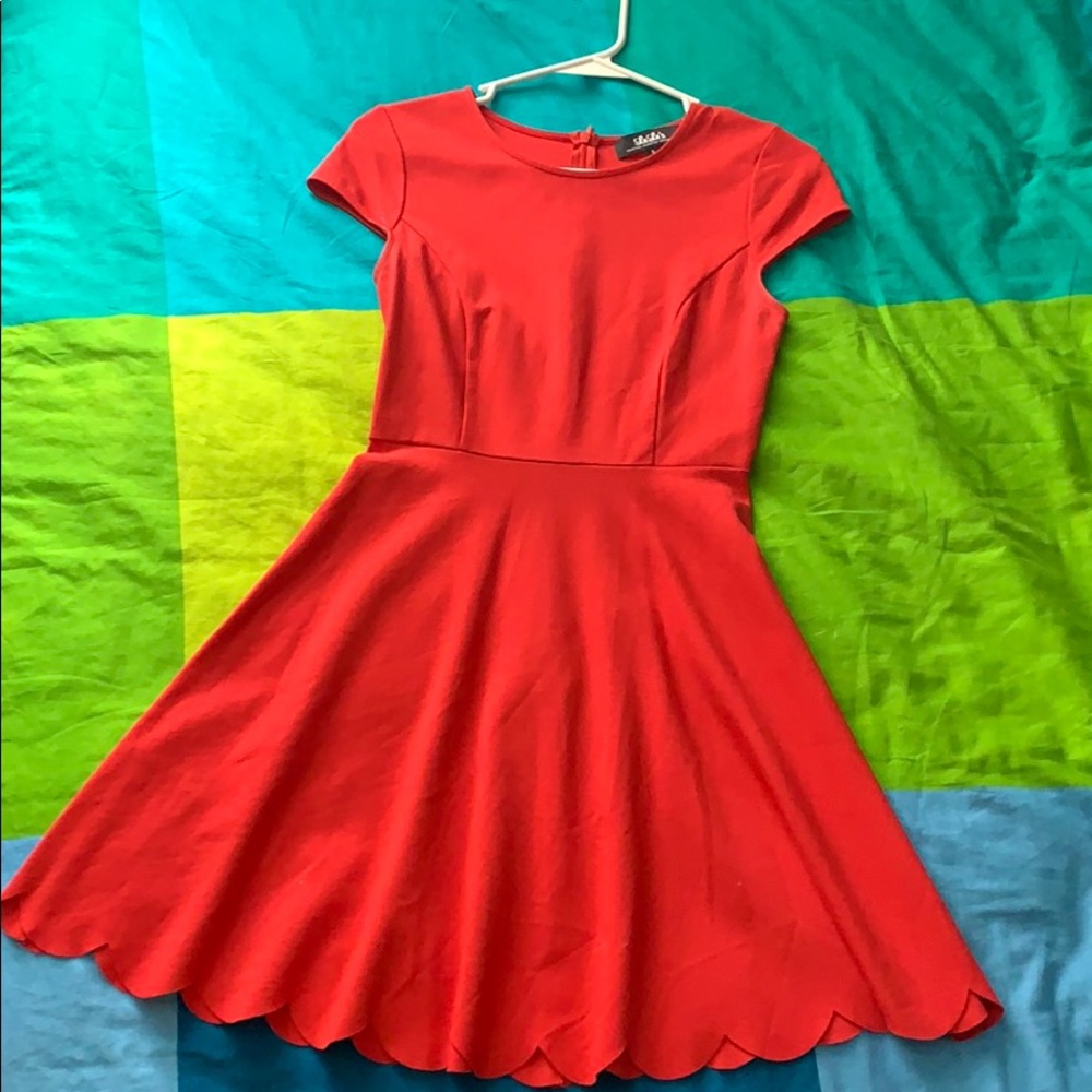 Lulu’s red minidress
